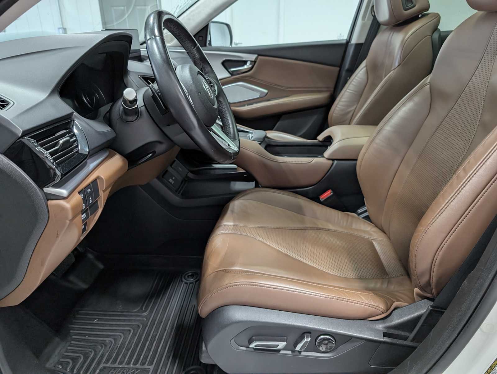 Used 2020 Platinum White Pearl Acura w/Technology Pkg image 4