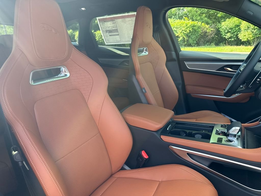 2026 Jaguar F-Pace R-Dynamic S - Photo 16
