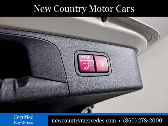 Used 2022  Mercedes-Benz GLC 300 image 12