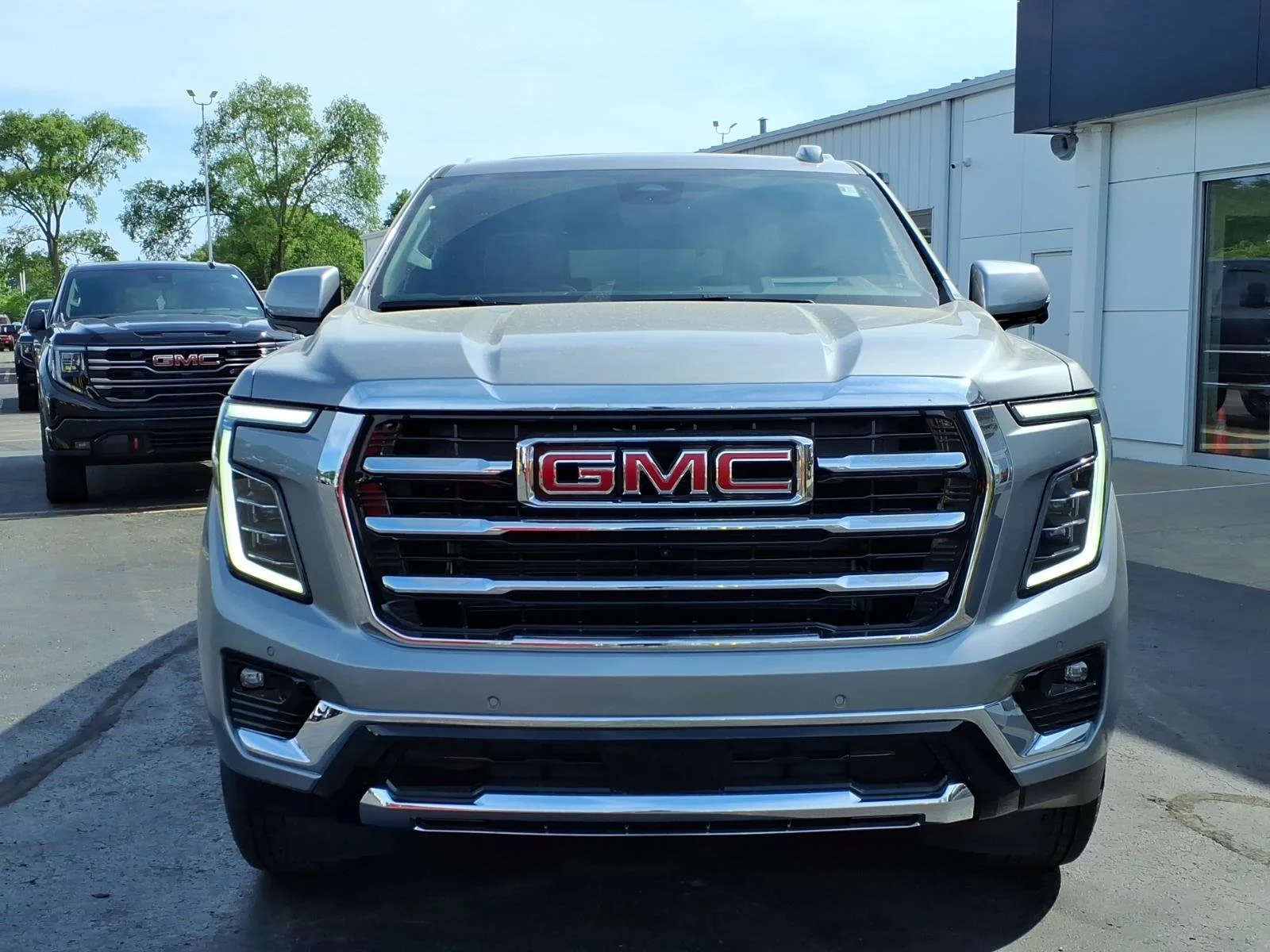 New 2026 Sterling Metallic GMC Elevation image 2