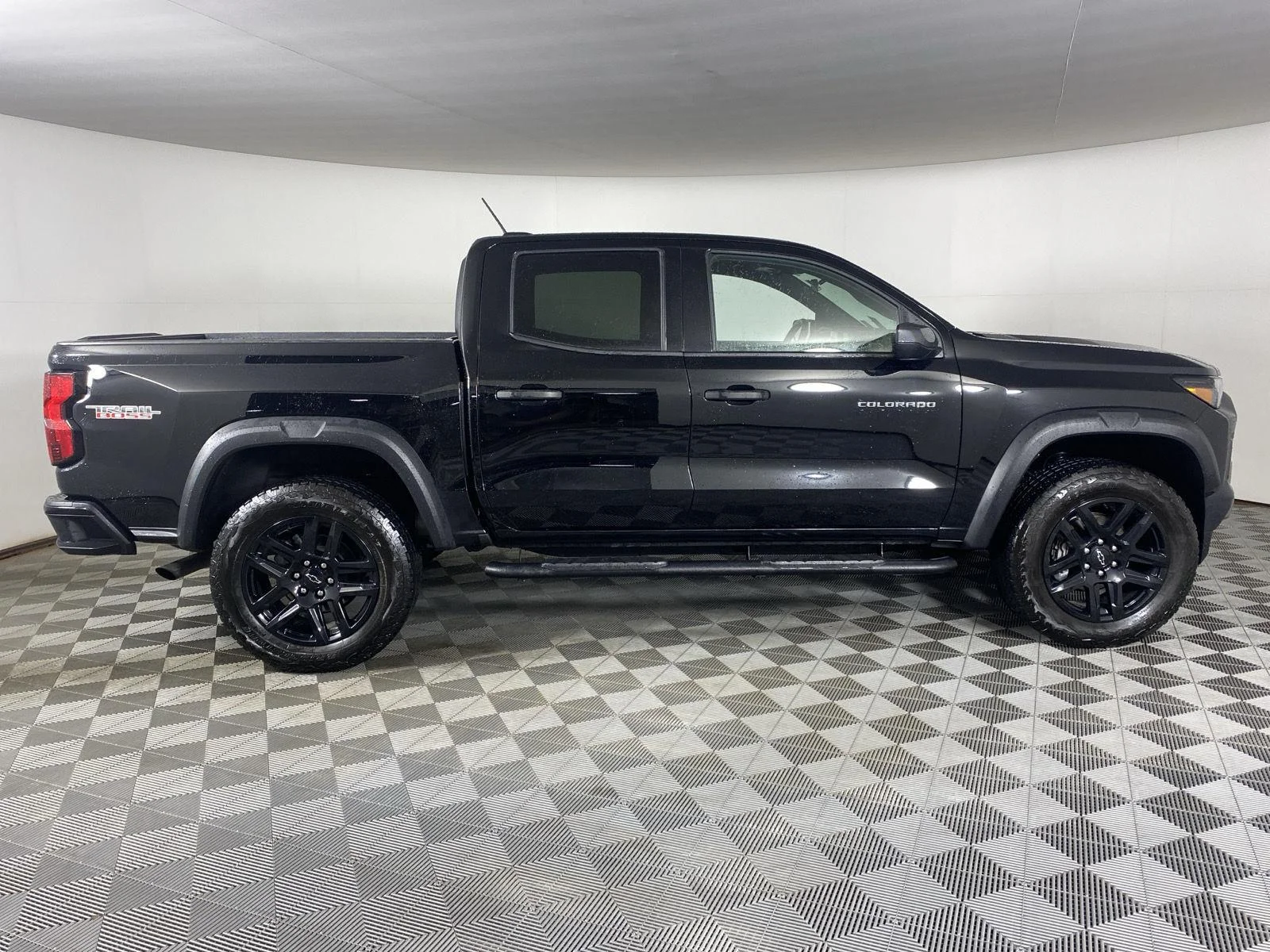 Used 2025 Black Chevrolet Trail Boss image 8