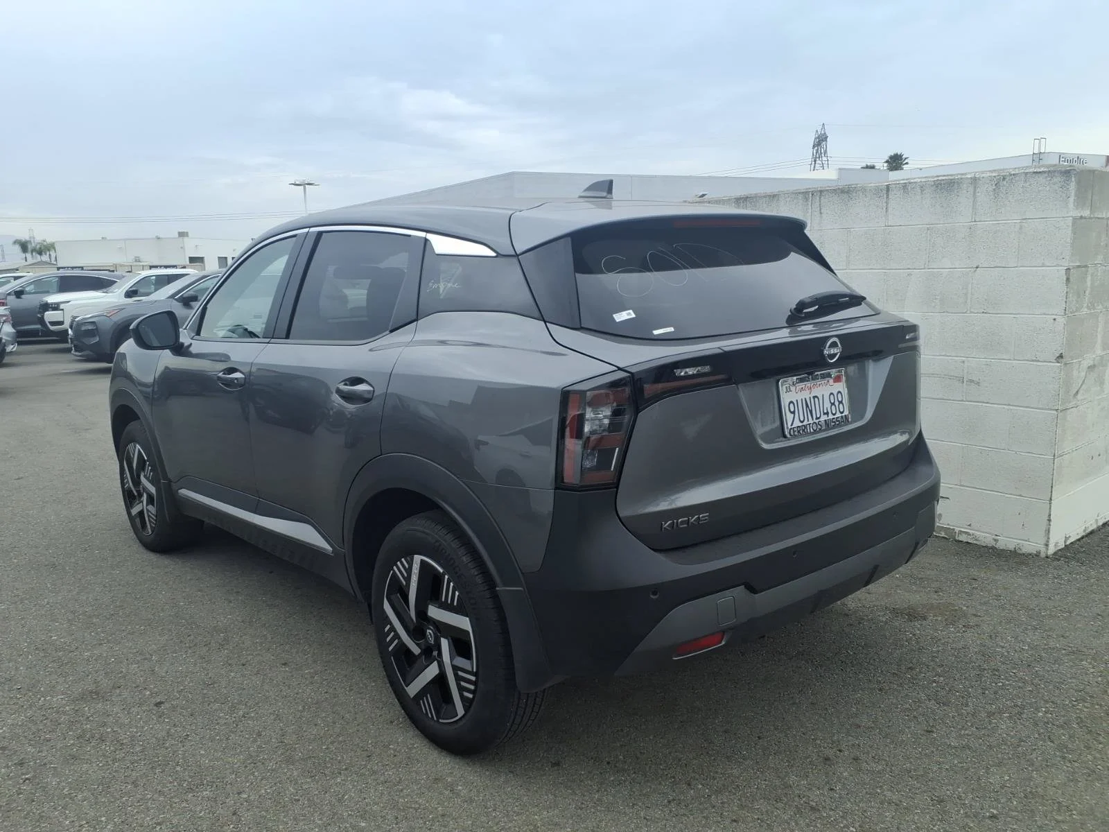 Certified Used 2025 Gun Metallic Nissan SV image 6