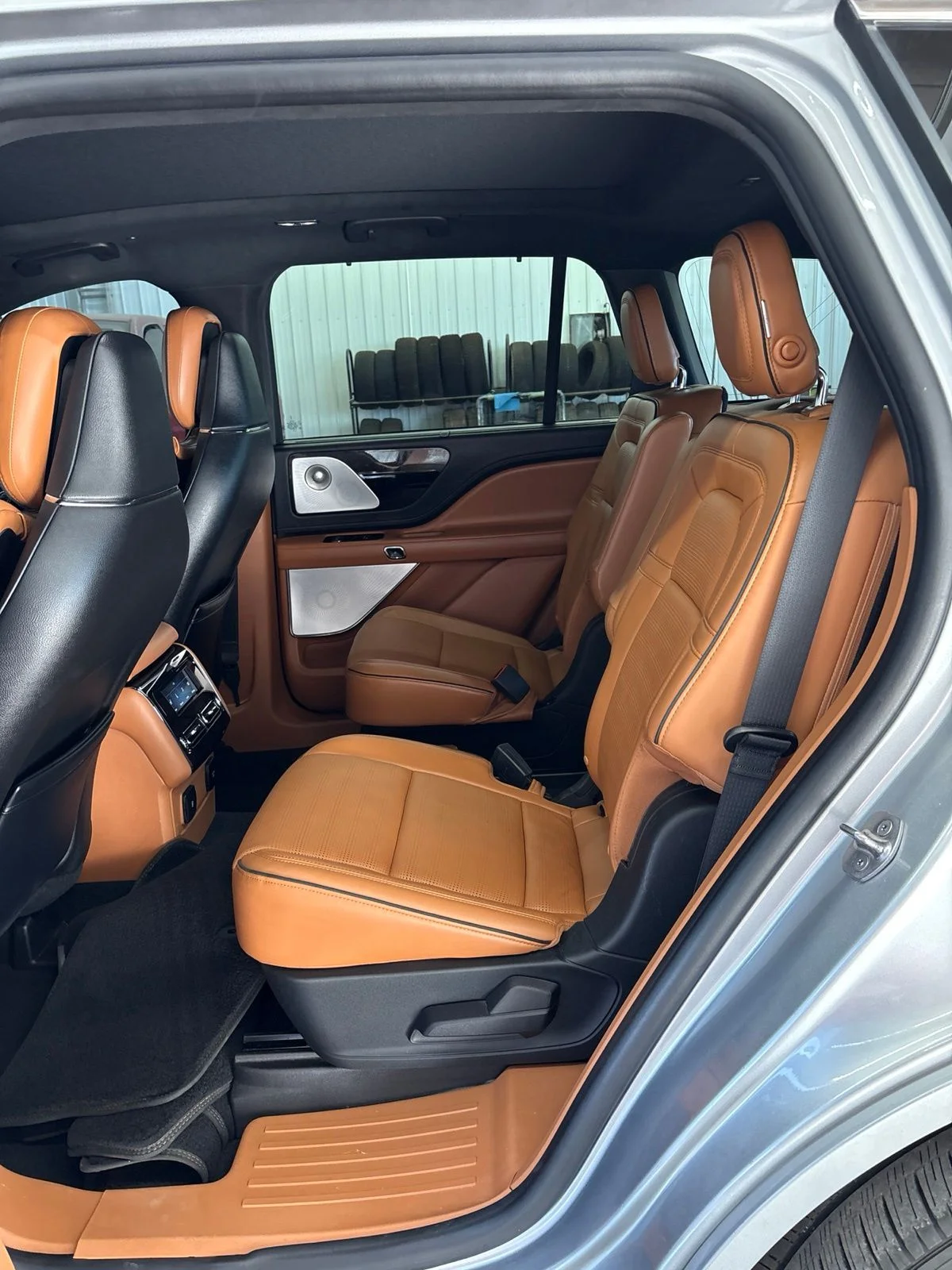 Used 2020 Radiance Metallic Lincoln Black Label image 15