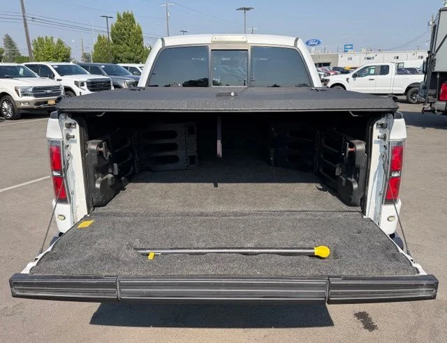 Used 2014 Oxford White Ford SVT Raptor image 16