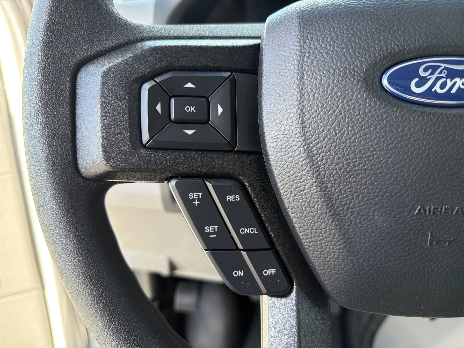 2026 Ford E-Series Cutaway Base - Photo 10