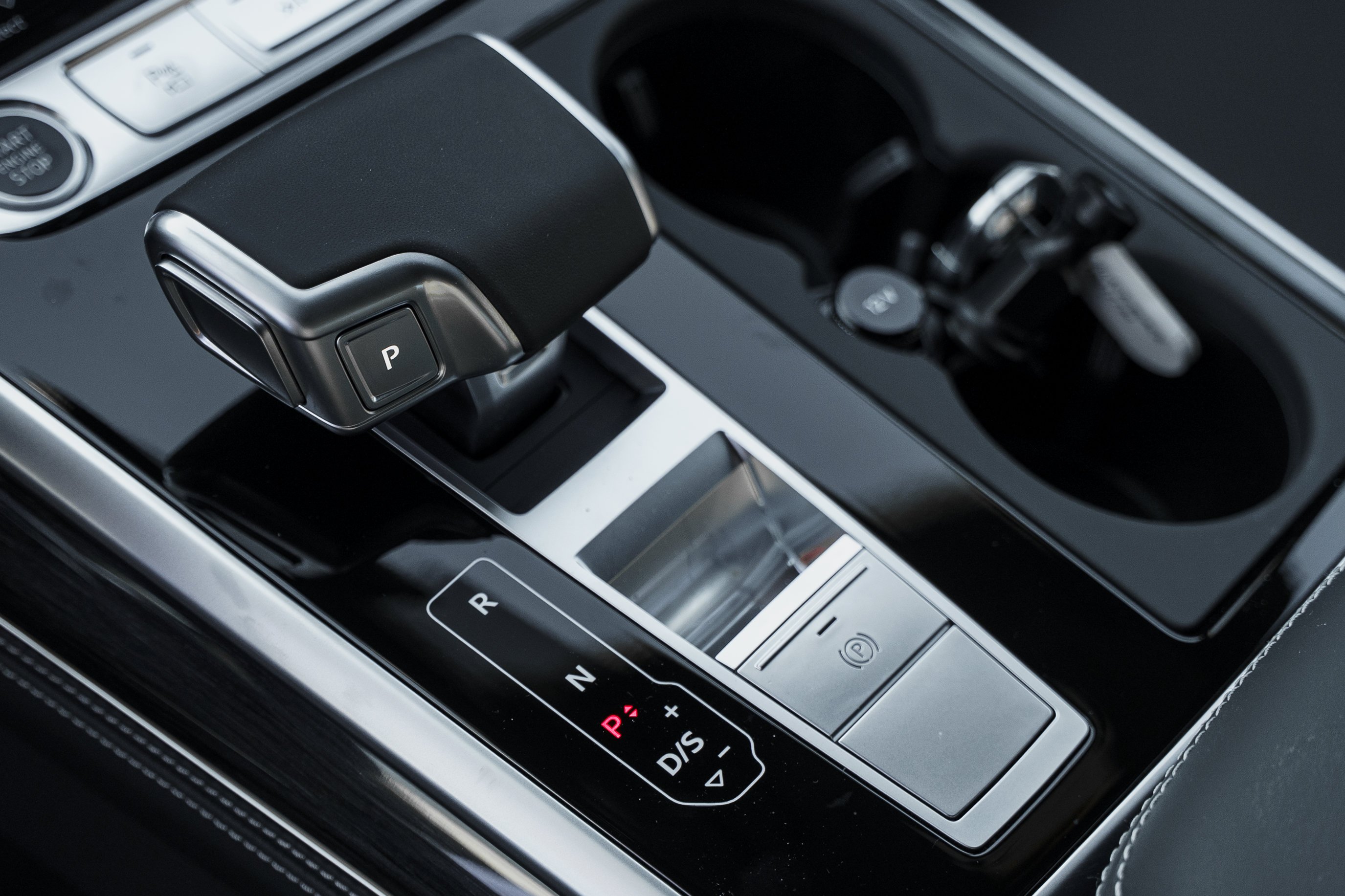 New 2026 MYTHOS BLACK Audi  image 9