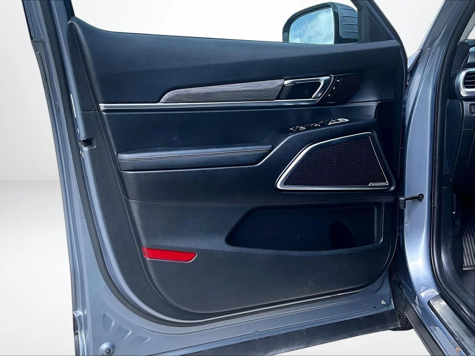 Used 2021 Gray Kia SX image 24