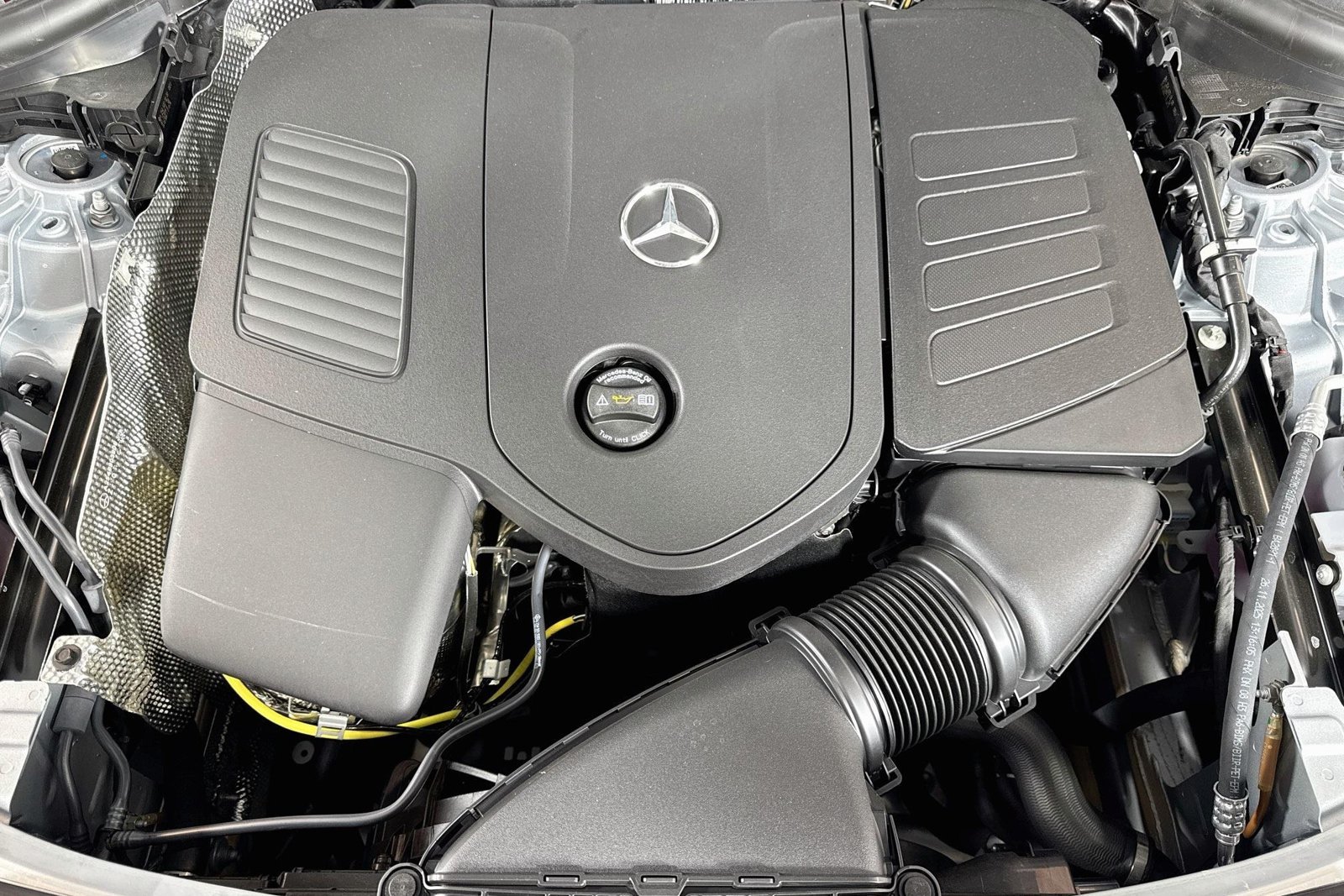 New 2026 Cirrus Silver Metallic Mercedes-Benz GLC 300 image 28