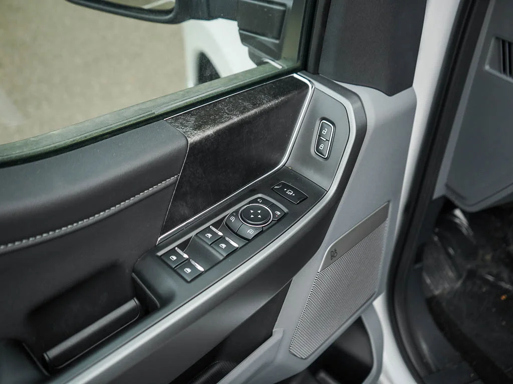 New 2026 Oxford White Ford F-350® XLT image 16