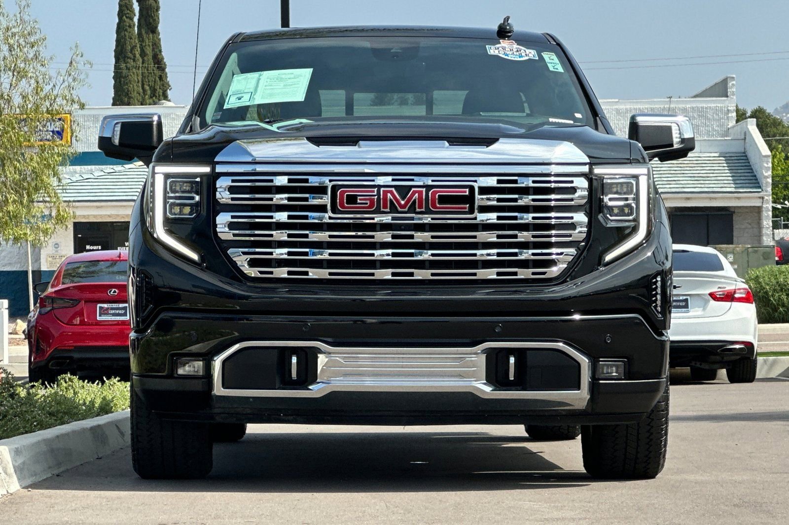 Used 2022 Onyx Black GMC Denali image 9
