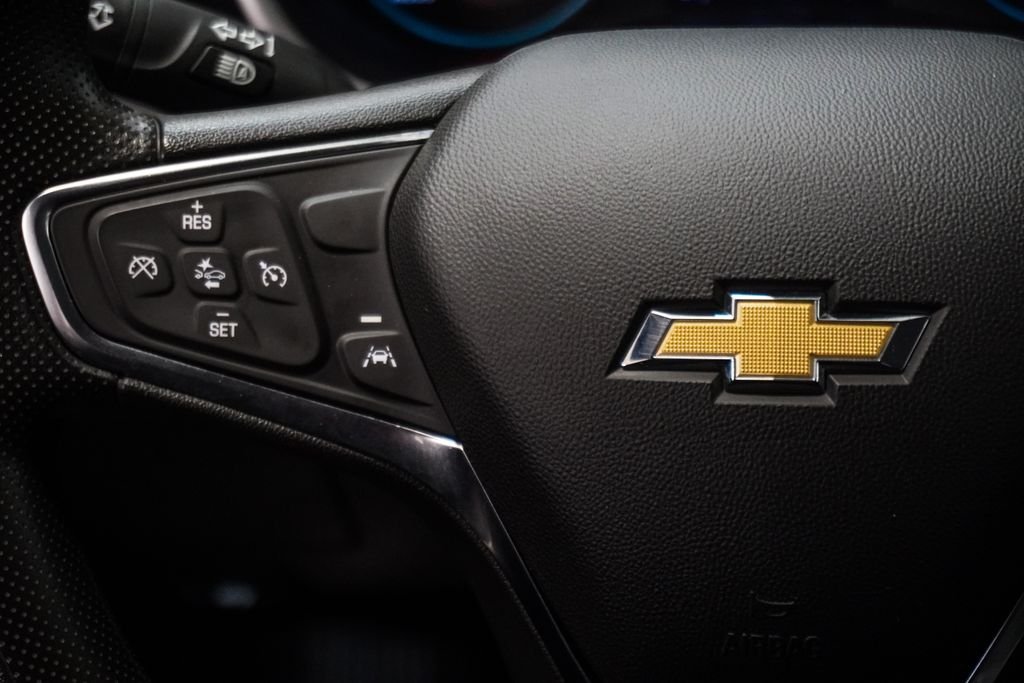 Used 2025 Gray Chevrolet LT image 14