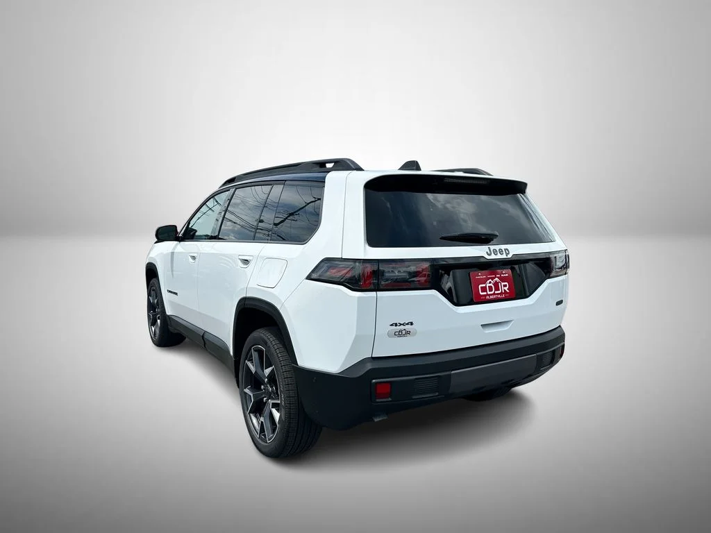 New 2026 Bright White Clear-Coat Exterior Paint Jeep Overland image 3