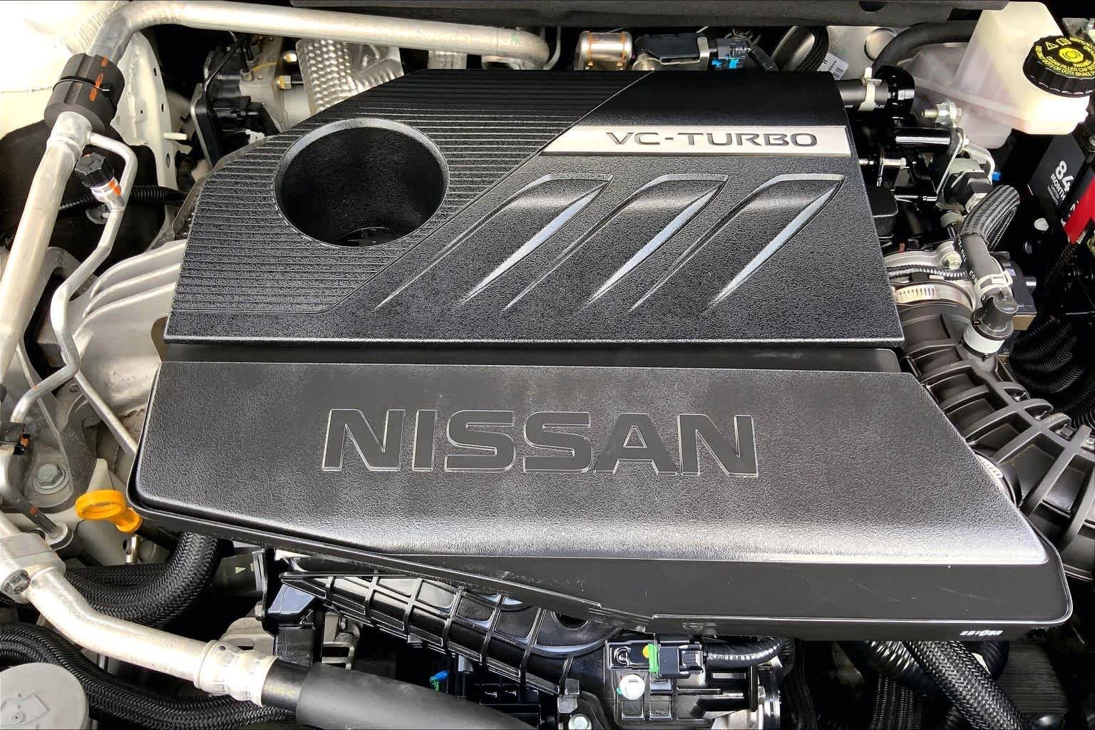 Used 2023 Glacier White Nissan S image 32