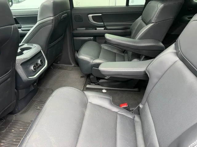 Used 2026 Gray Ford Platinum image 5