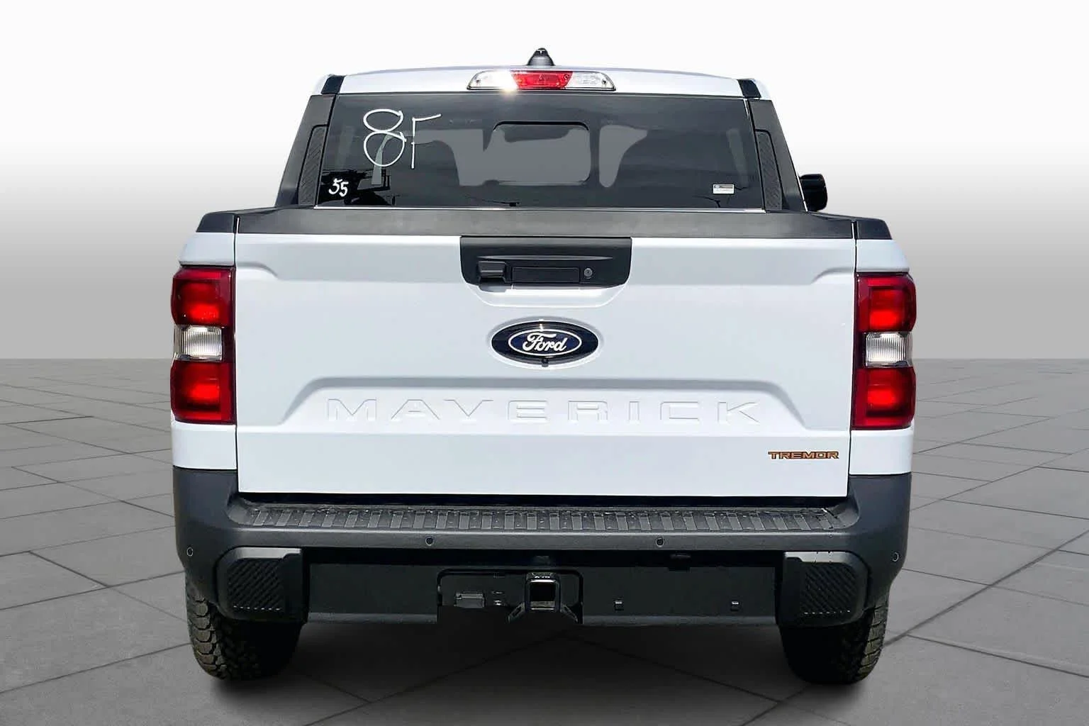 New 2026 Space White Metallic Ford Tremor image 4