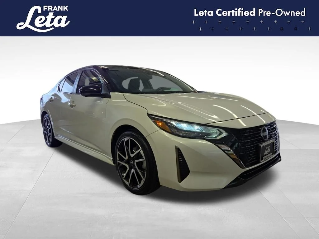 Used 2025 White Nissan SR image 8