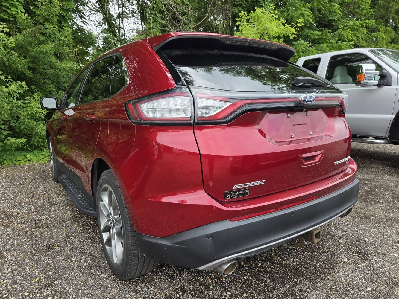 Used 2017  Ford Titanium image 3