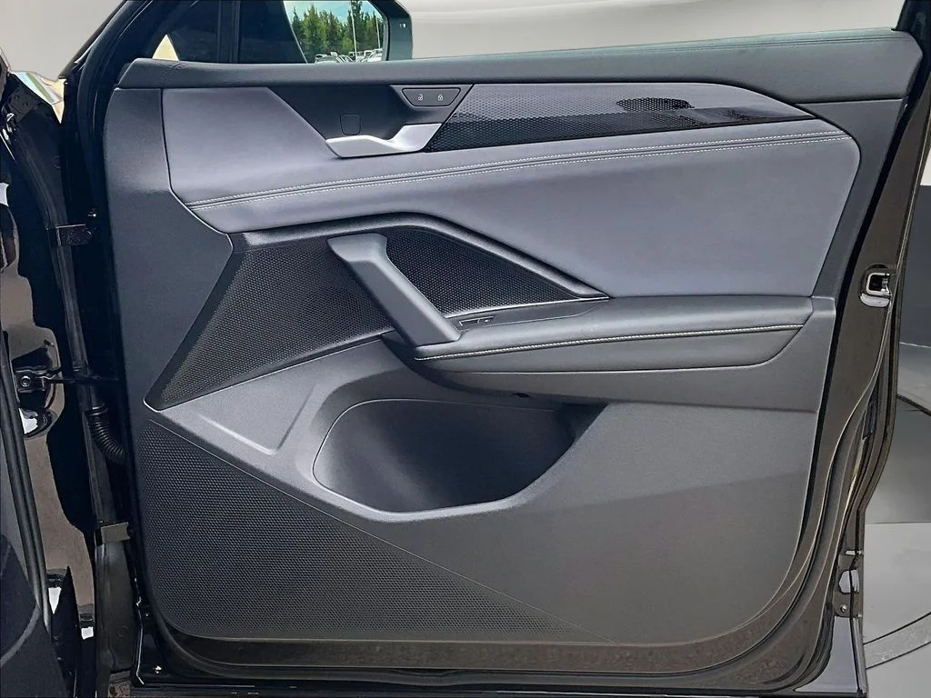 New 2026 Black Volkswagen 2.0T SE image 27