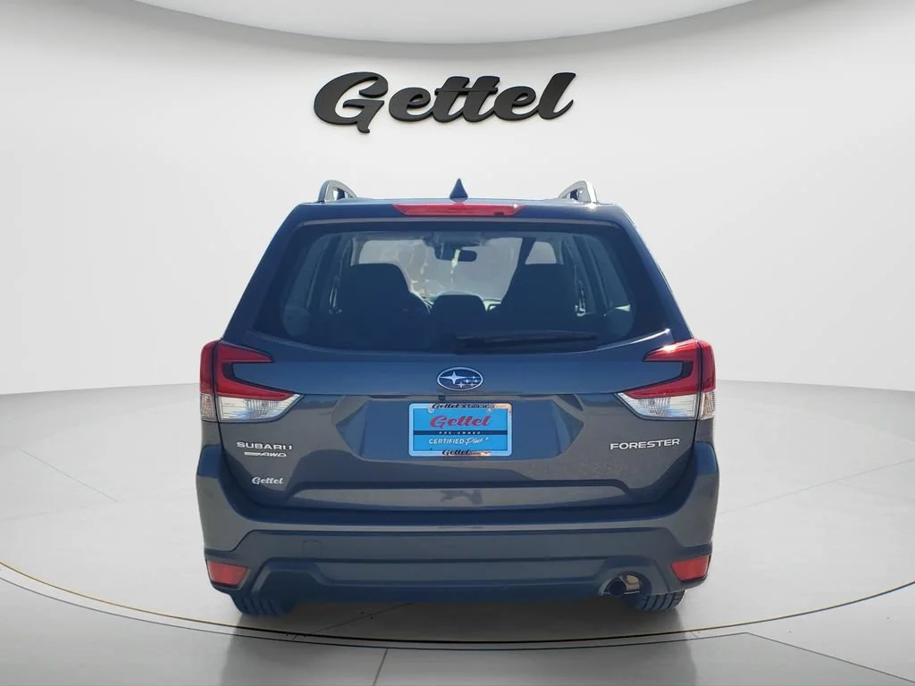 Used 2021 Gray Subaru 4DR SUV CVT image 6