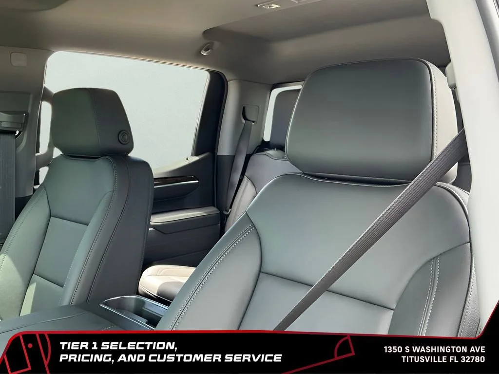 New 2026 Sterling Metallic GMC Elevation image 18