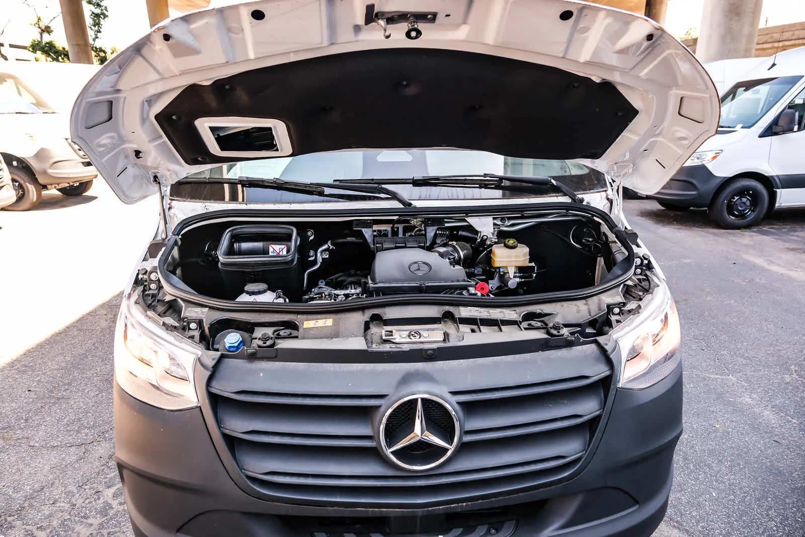 New 2026 Arctic White Mercedes-Benz Cargo 170ExtWB High Roof RWD 2.0L I4 Diesel Turbo image 38