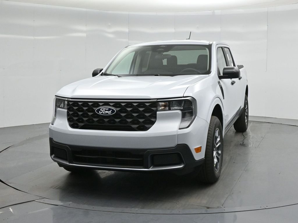 New 2026 Space White Metallic Ford XLT image 48