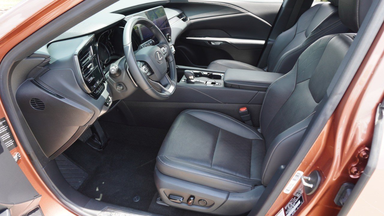 Certified Used 2023 COPPER CREST Lexus RX 350 Premium Plus image 13