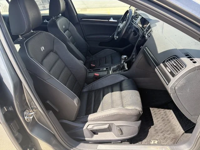 Used 2019 Gray Volkswagen DCC & Navigation 4Motion image 32