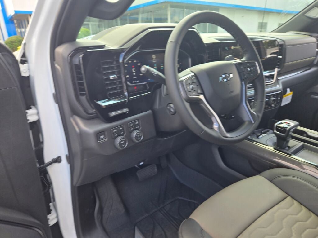 2026 Chevrolet Silverado 1500 ZR2 - Photo 23