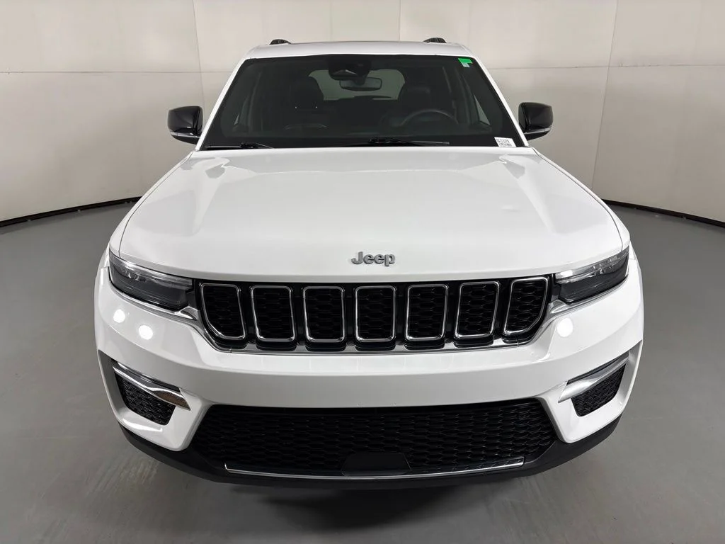 Used 2024 White Jeep 4xe image 3