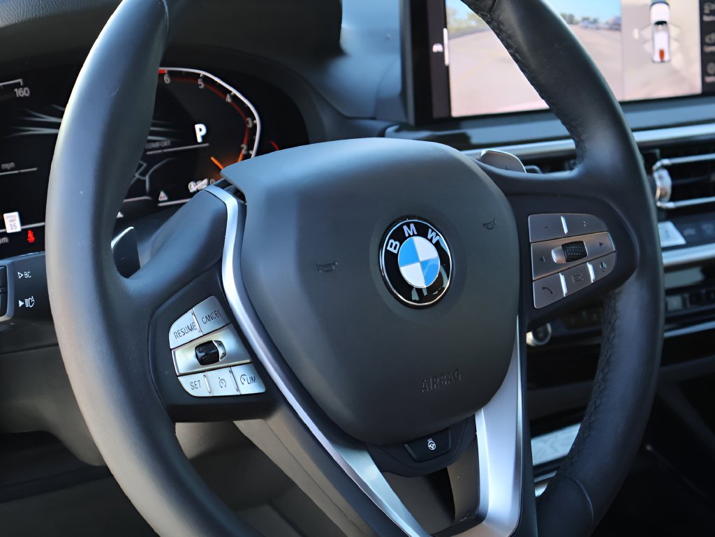 Used 2024 Mineral White Metallic BMW xDrive30i image 20