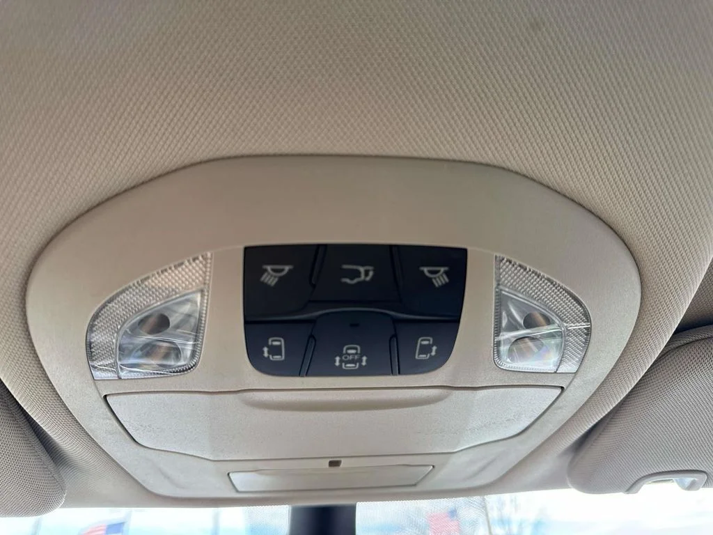 2023 Chrysler Pacifica Touring L - Photo 24