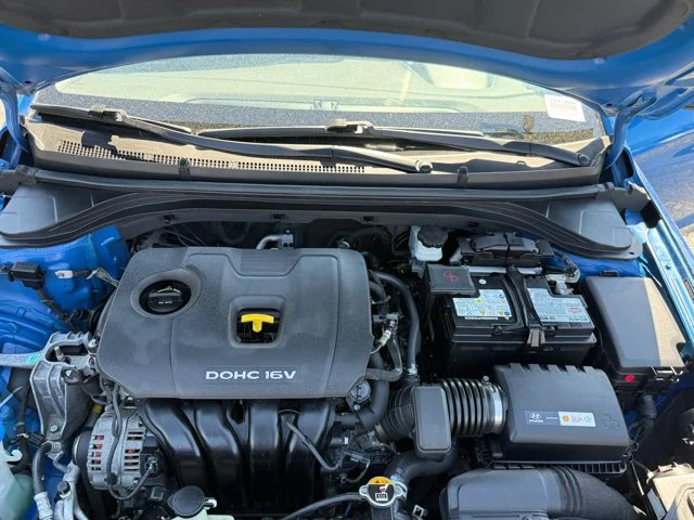 Used 2017 Blue Hyundai SE image 24