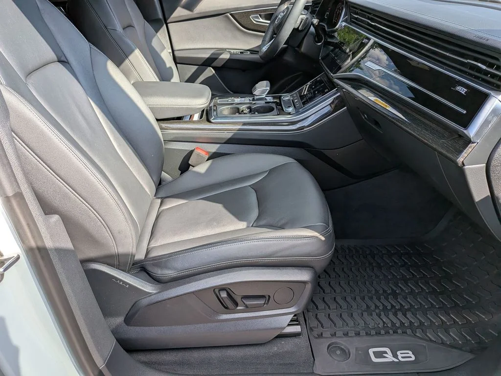 Used 2024 White Audi 55 Premium image 33