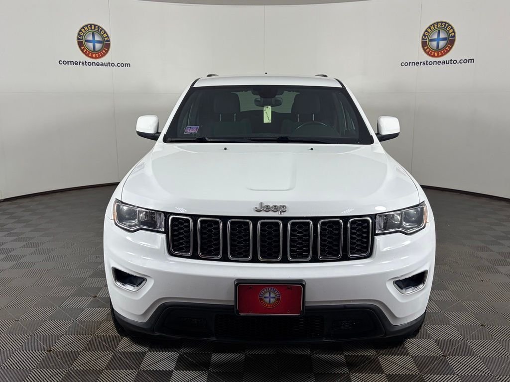 Used 2017 White Jeep Laredo image 16