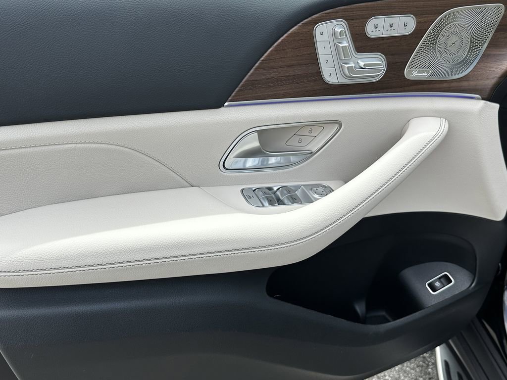 New 2026 Black Mercedes-Benz GLE 350 image 11