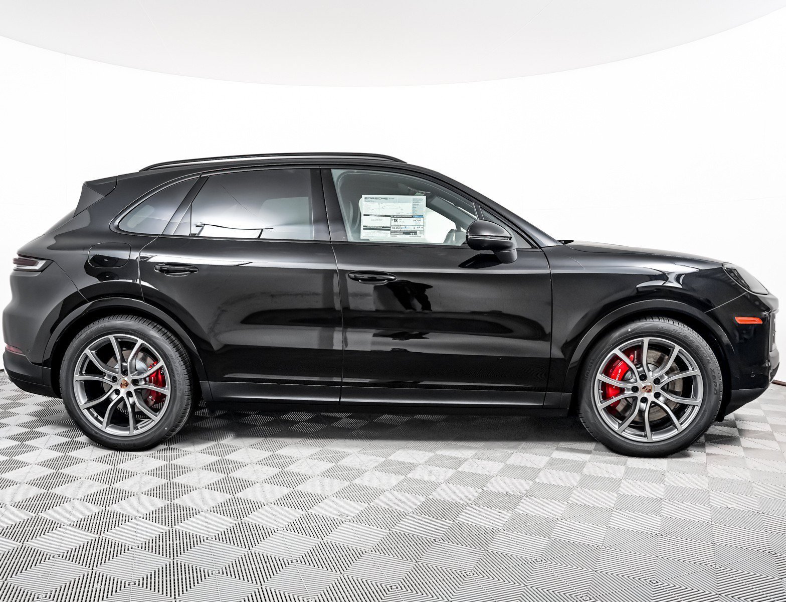 New 2026 CHROMITE BLACK Porsche S image 9