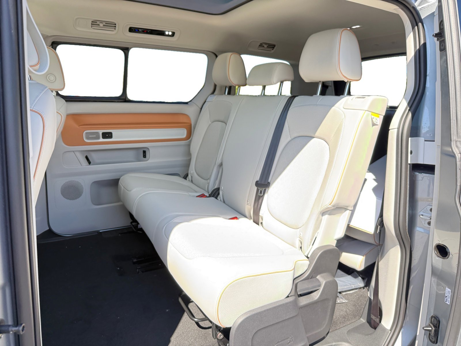 2025 Volkswagen ID. Buzz 1st Edition - Photo 16