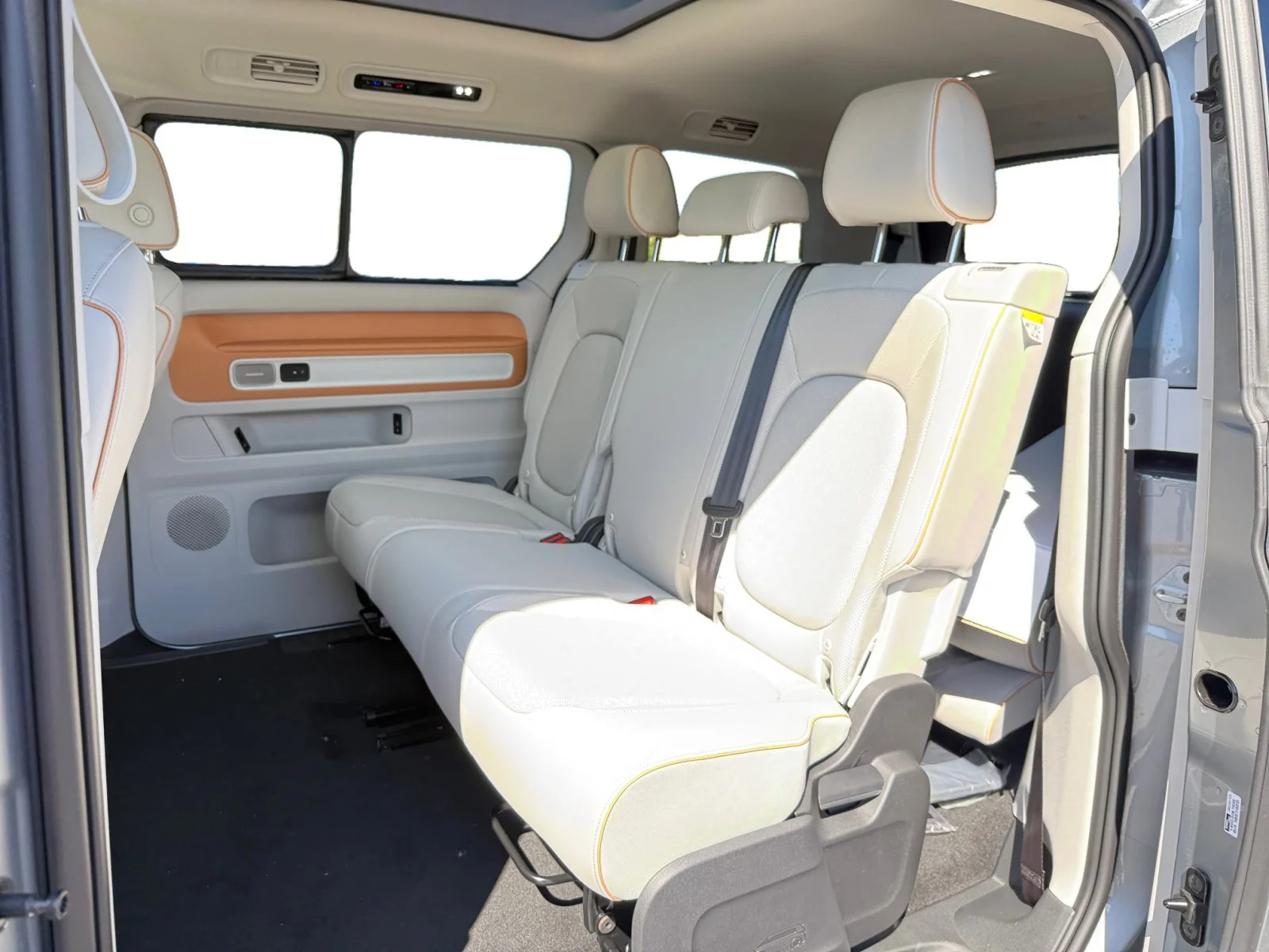 2025 Volkswagen ID. Buzz 1st Edition - Photo 16