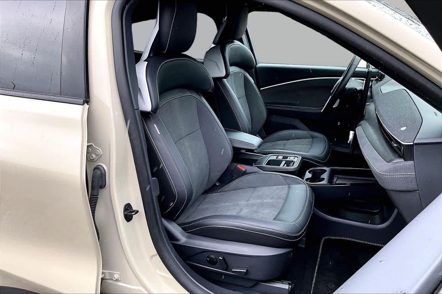 Certified Used 2025 Desert Sand Ford GT image 8
