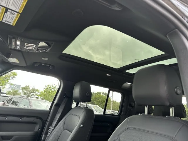 2025 Land Rover Defender S - Photo 22