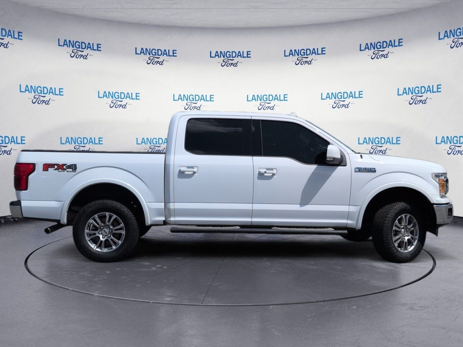 Used 2018 Oxford White Ford Lariat image 3