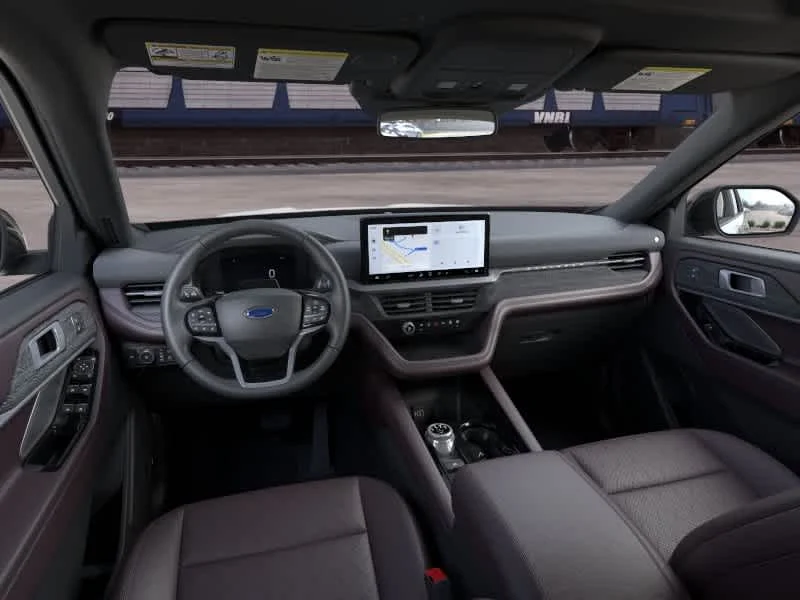 New 2026 Star White Metallic Tri-Coat Ford Platinum™ image 9