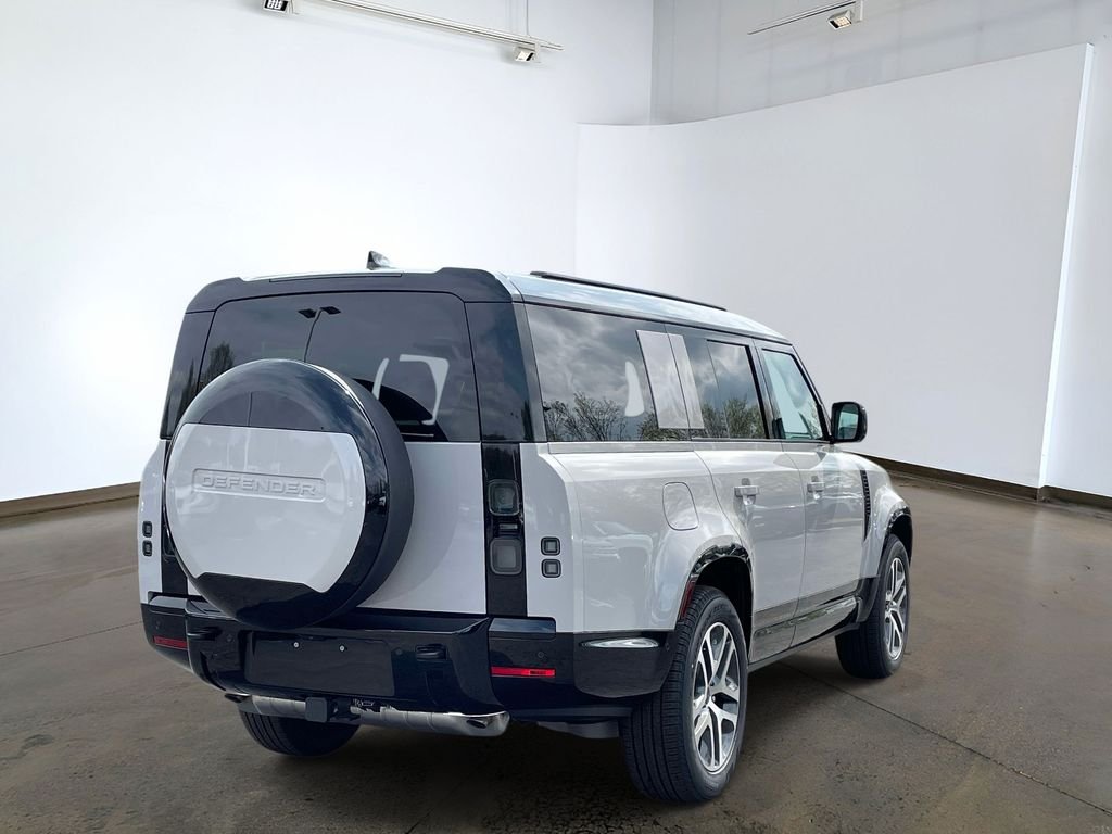 New 2026 Borasco Grey Land Rover X-Dynamic SE image 4