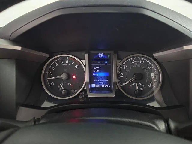 Used 2020 Midnight Black Metallic Toyota SR5 image 14