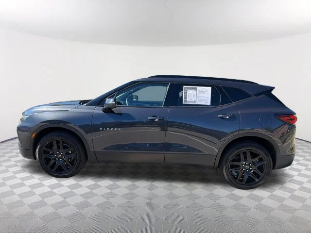 Used 2022 IRON GRAY METALLIC Chevrolet LT image 8