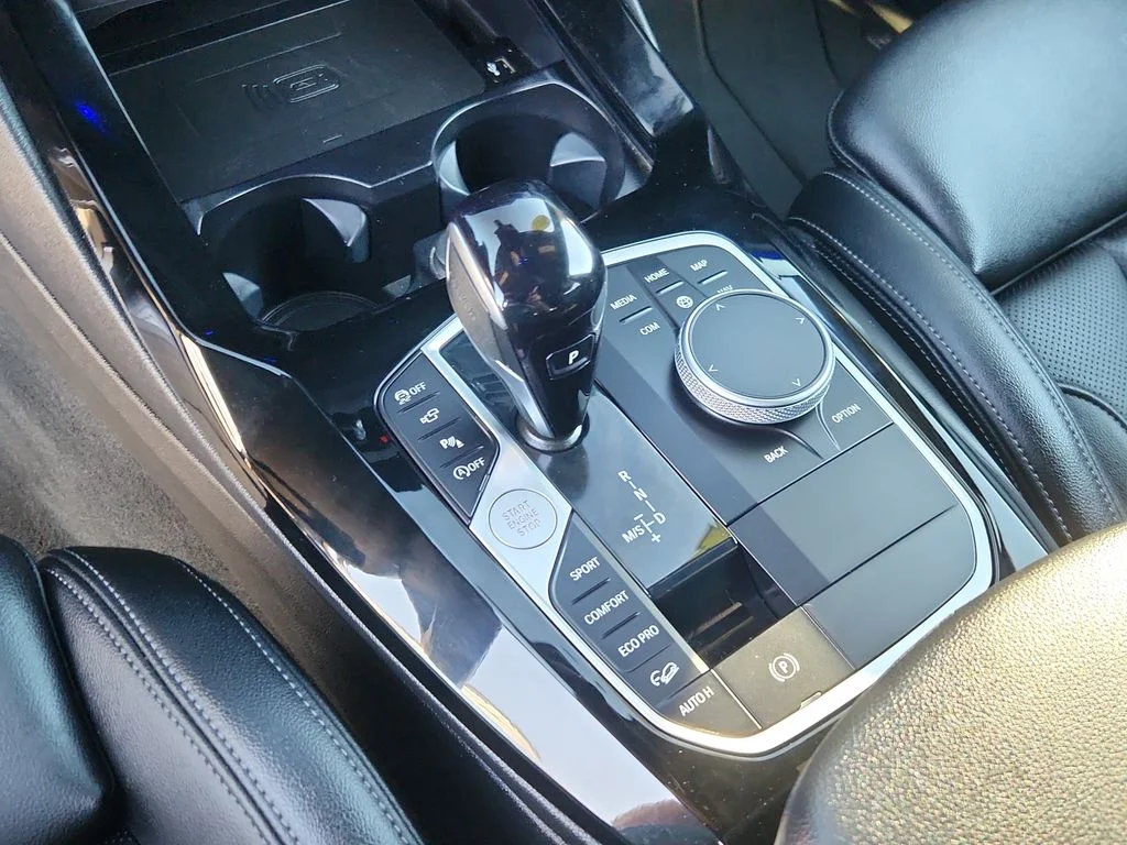 Used 2023 Black BMW xDrive30i image 24