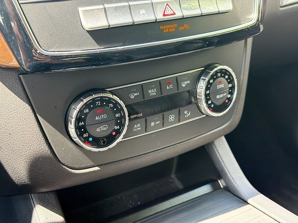 Used 2019 Polar White Mercedes-Benz 450 4MATIC® image 13