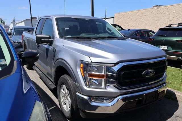 Used 2022 Silver Ford XLT image 3