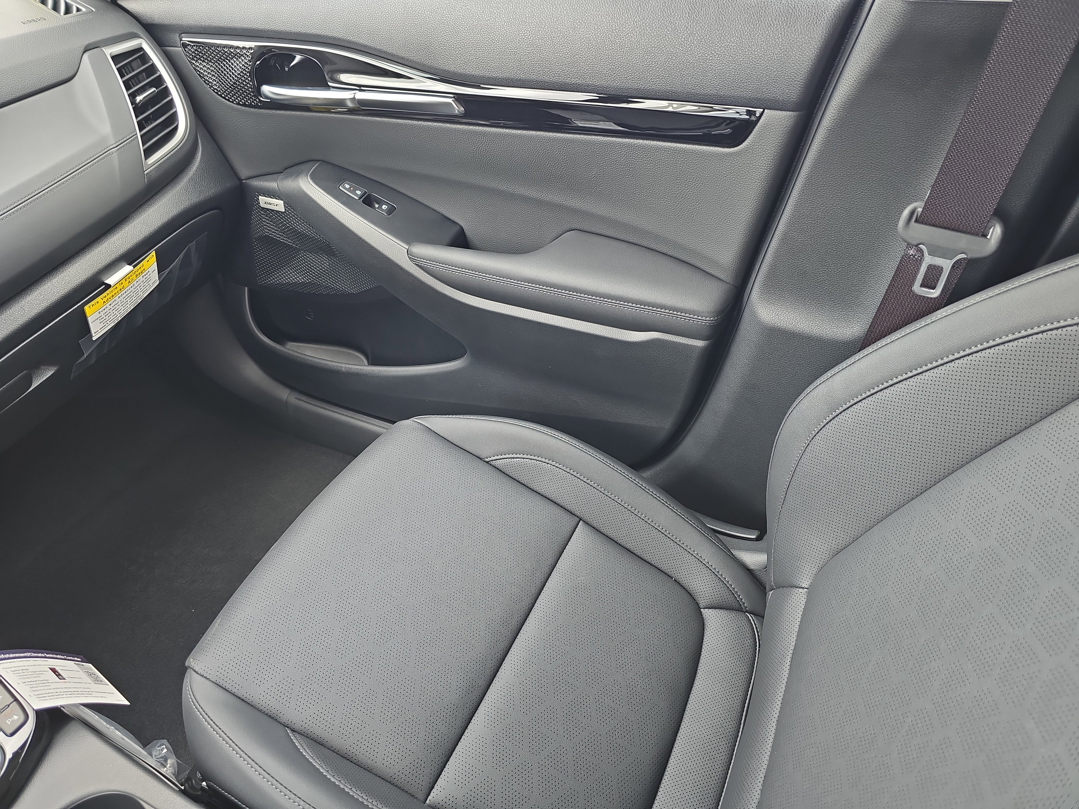 New 2026 Pluton Blue / Black Roof Kia SX image 16